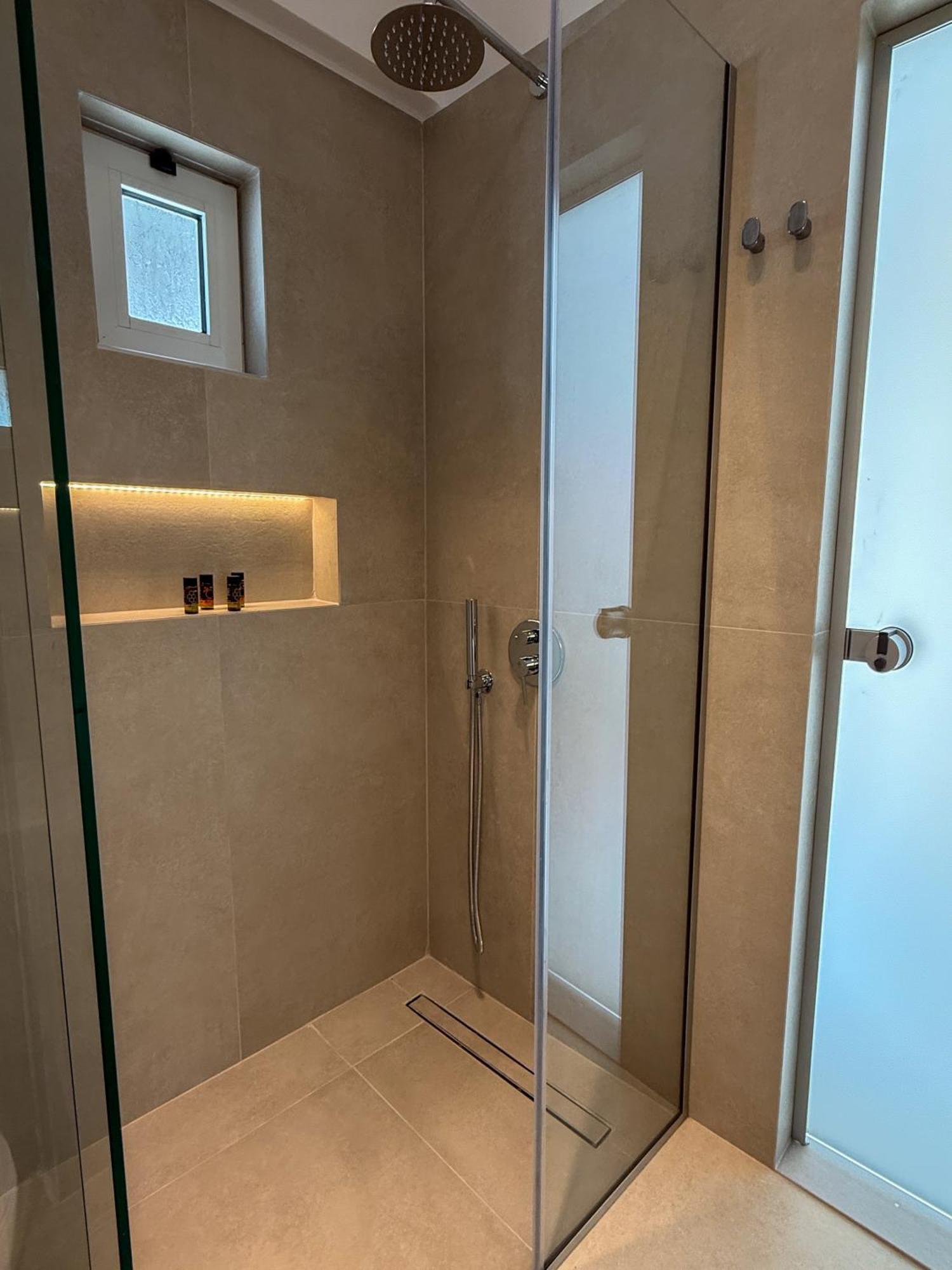 V&C Paradise Apartments Rodhákinon Dış mekan fotoğraf